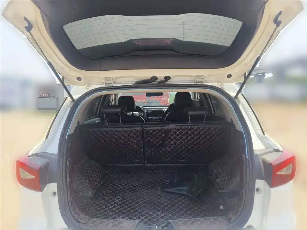 GAC Trumpchi Trumpchi GS3 2019 235T Automatic Elite Edition фото 10