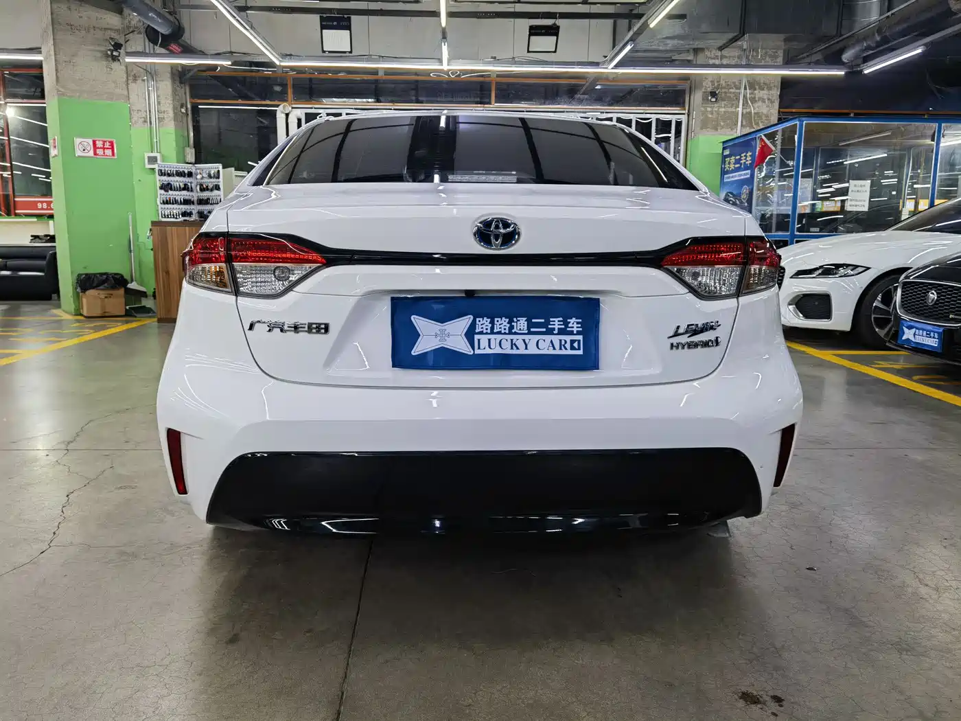 Toyota Levin 2023 Smart Hybrid 1.8L Luxury фото 5