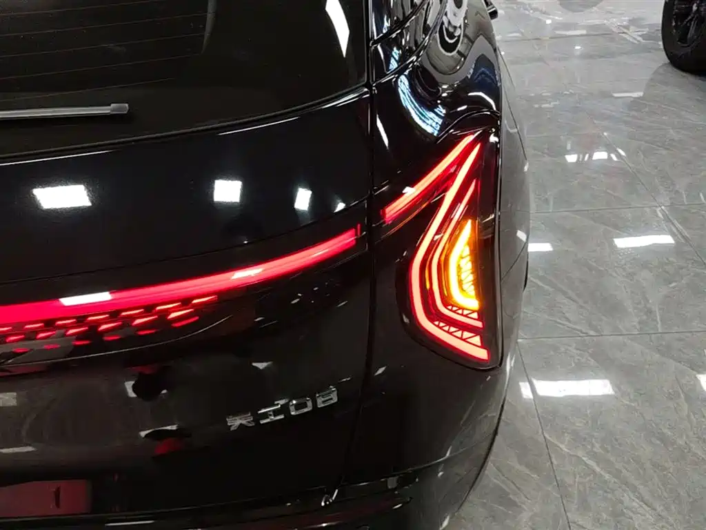 Hongqi Tian Gong 08 2025 680 AWD Smart Selection Edition фото 8
