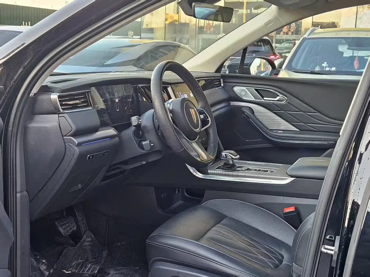 Hongqi HS7 PHEV 2024 2.0T PHEV 4WD Flagship Edition 6-seater фото 14