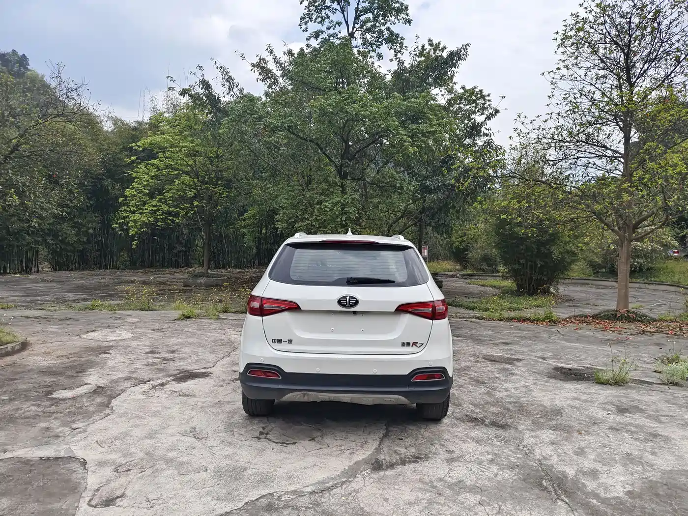FAW Senya R7 2017 2017 Model 1.6L Automatic Luxury