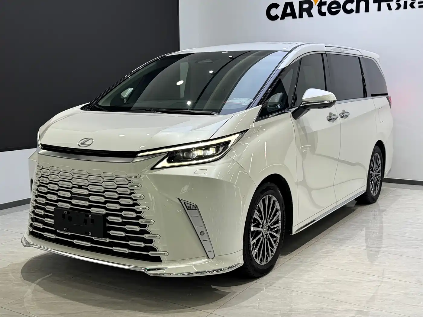 Lexus LM 2023 350h 7-Seater Elegance Edition