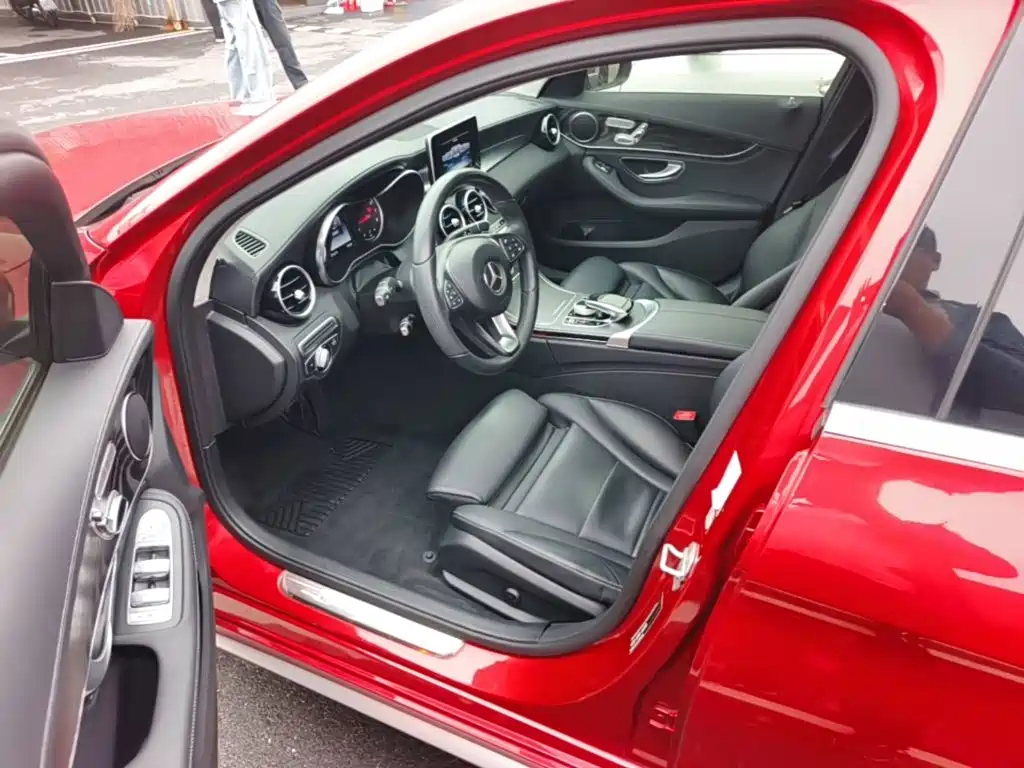 Фото 16 - Mercedes-Benz C-Class