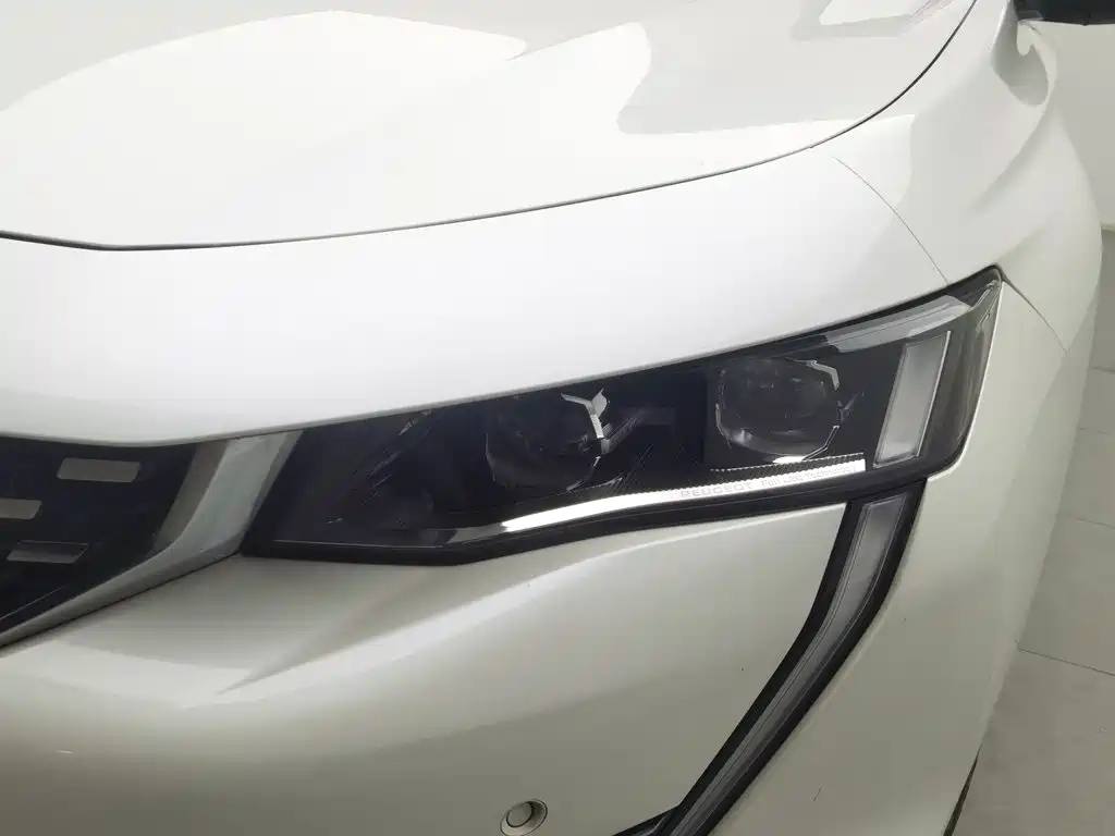 Фото 7 - Peugeot 508
