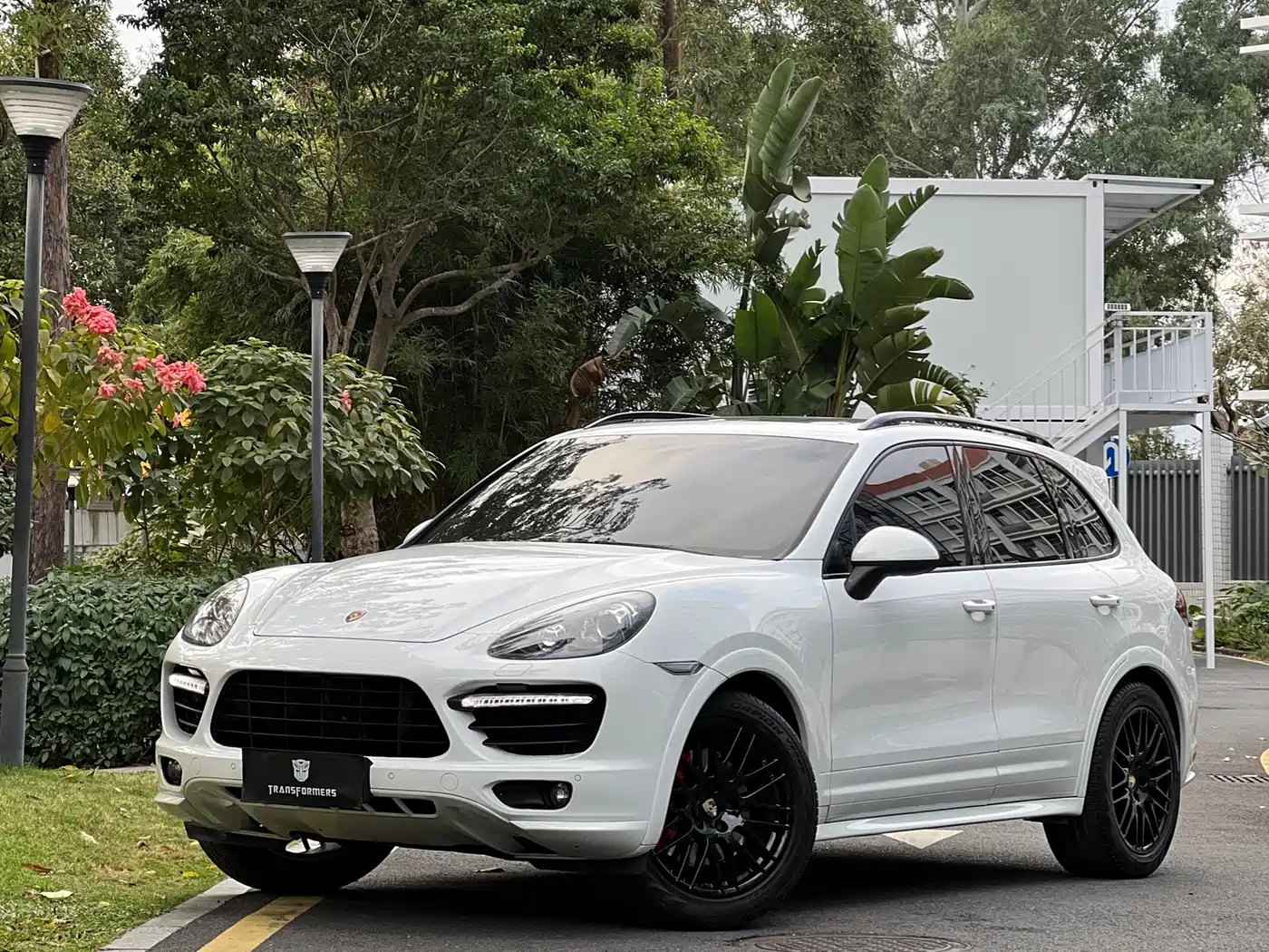 Porsche Cayenne 2012 Cayenne GTS 4.8L