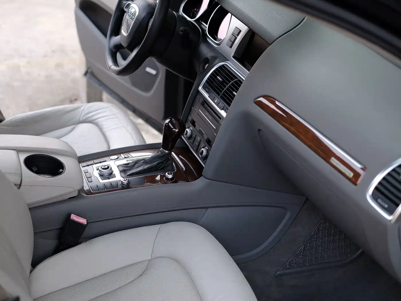 Фото 36 - Audi Q7