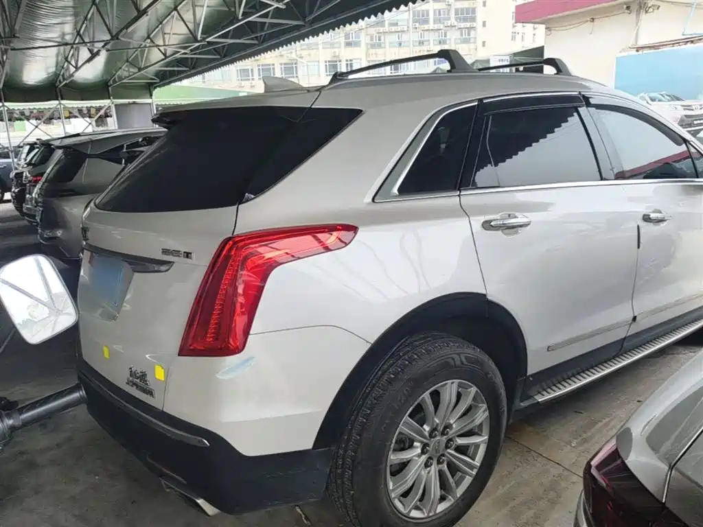Cadillac XT5 2016 28T AWD Technology Model фото 7