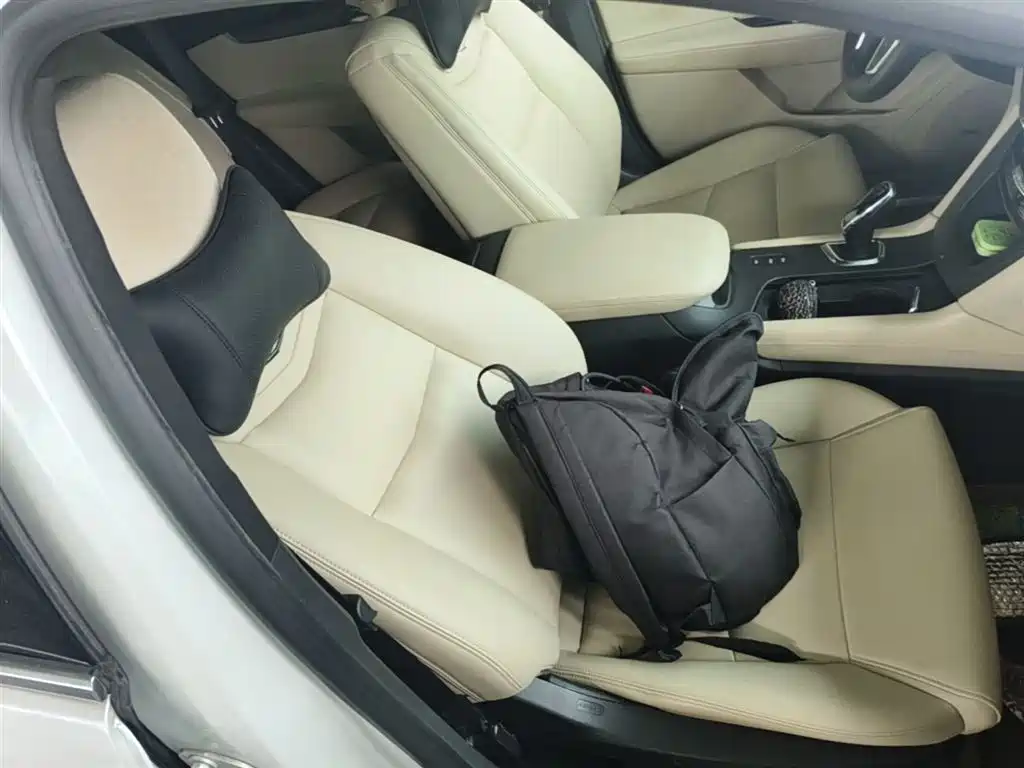 Cadillac XT5 2016 28T AWD Technology Model фото 25
