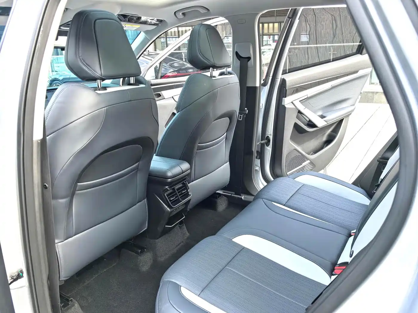 GEELY AUTOMOBILE BOYUE L