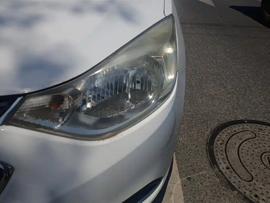 Chevrolet Sail 2018 Sail 3 1.3L AMT Ideal фото 5