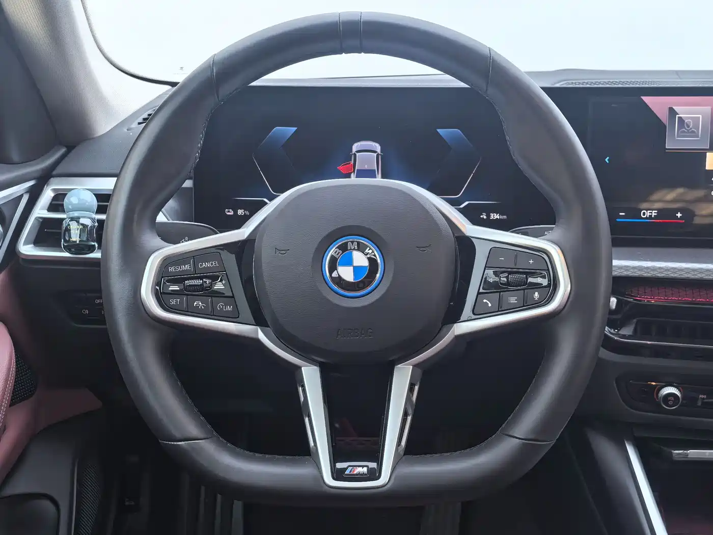 BMW I4