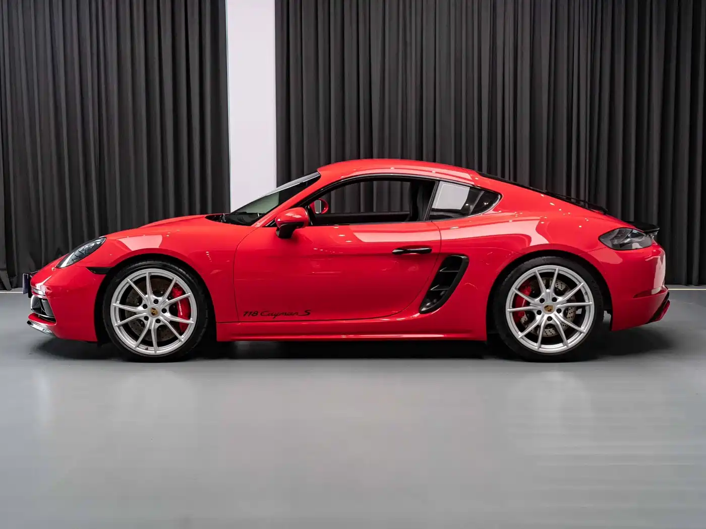 Фото 3 - Porsche 718