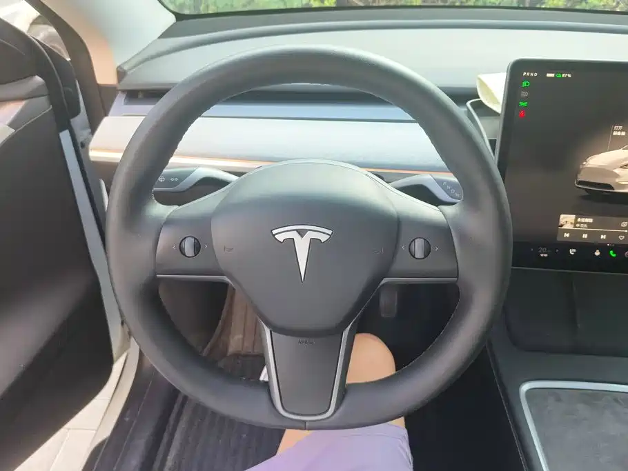 Photo 15 - Tesla Model Y