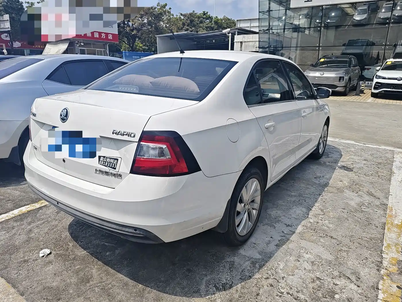 Škoda Rapid 2018 1.6L Automatic Comfort Edition фото 4