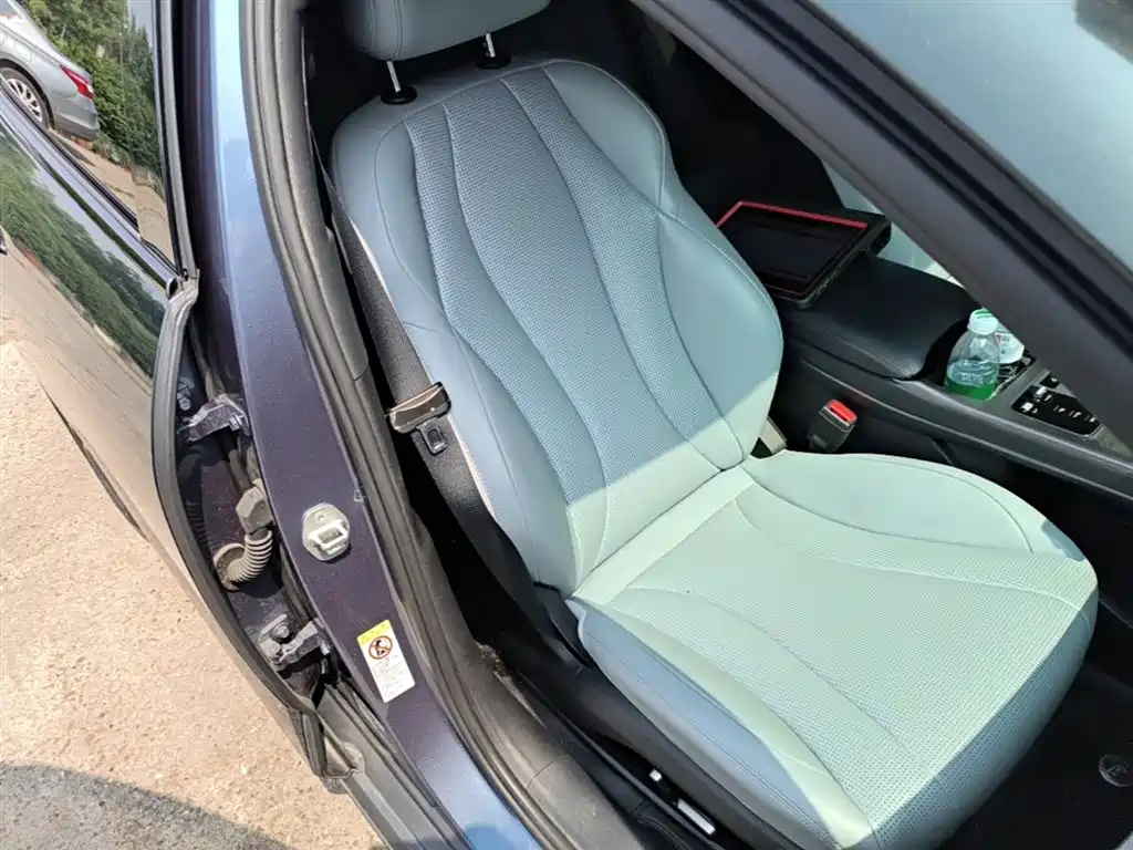 BYD Seal 2023 DM-i 1.5L 121km Luxury фото 25