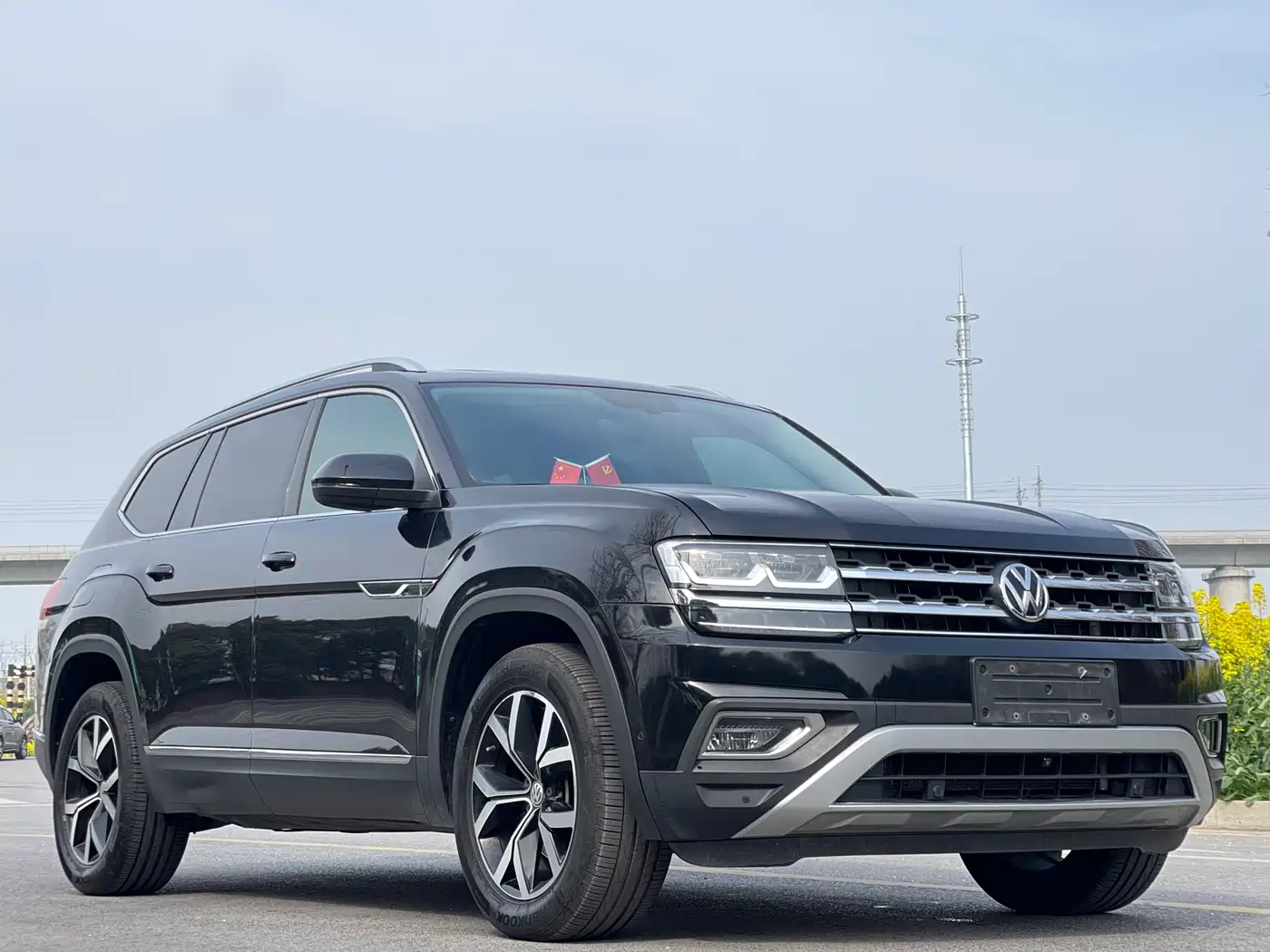 Volkswagen Teramont 2020 330TSI 2WD Luxury China VI фото 3