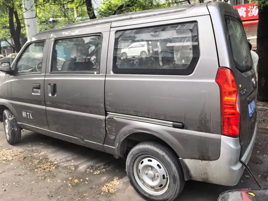 BAIC Weiwang 306 2015 2016 1.0L Base 5-seater LJ465