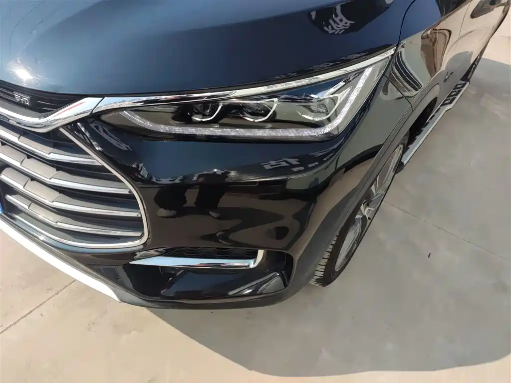 BYD TANG