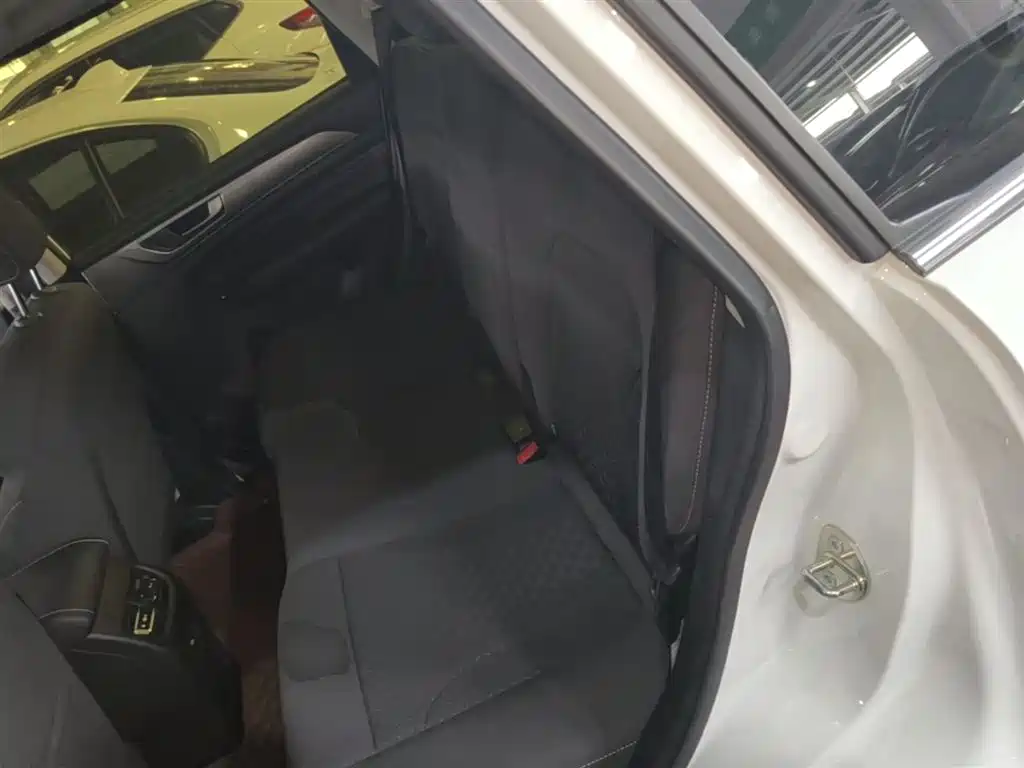 Haval M6 2021 PLUS 1.5T DCT Elite Smart Connect фото 17