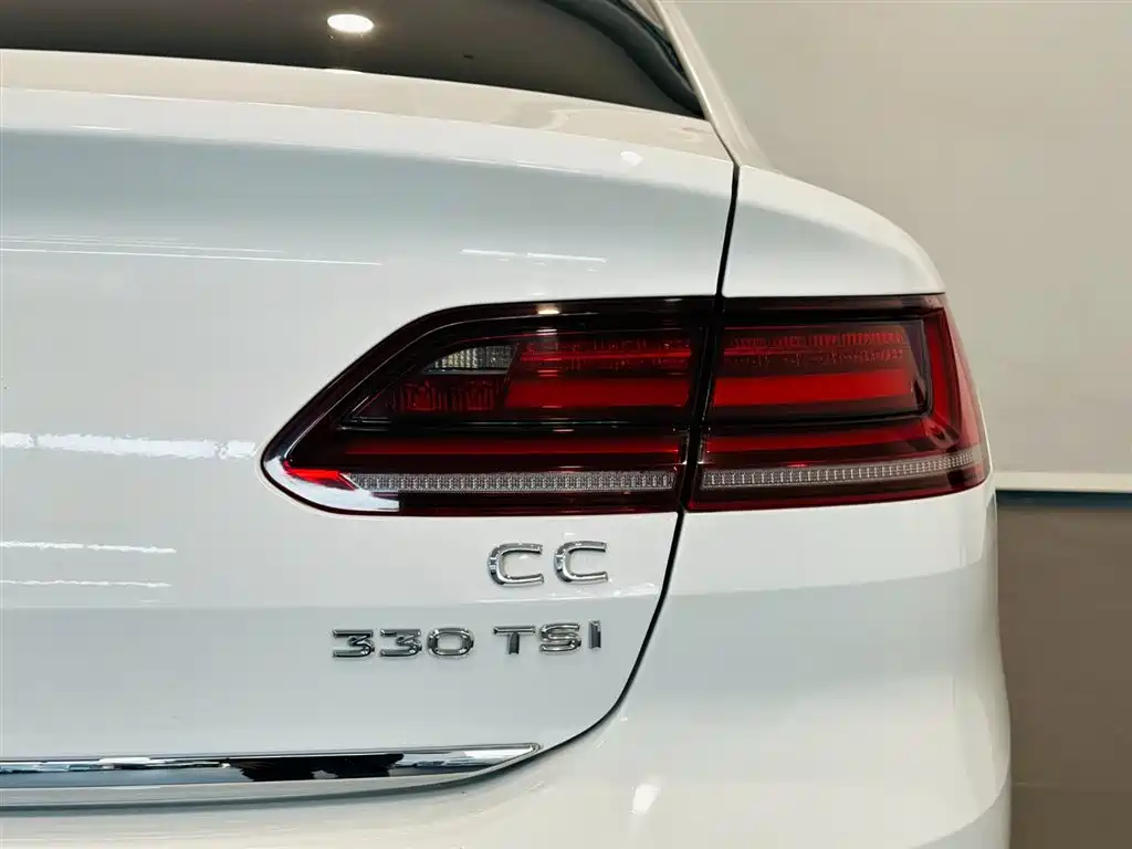 Volkswagen FAW-Volkswagen CC 2019 330TSI Charm Edition China VI фото 14