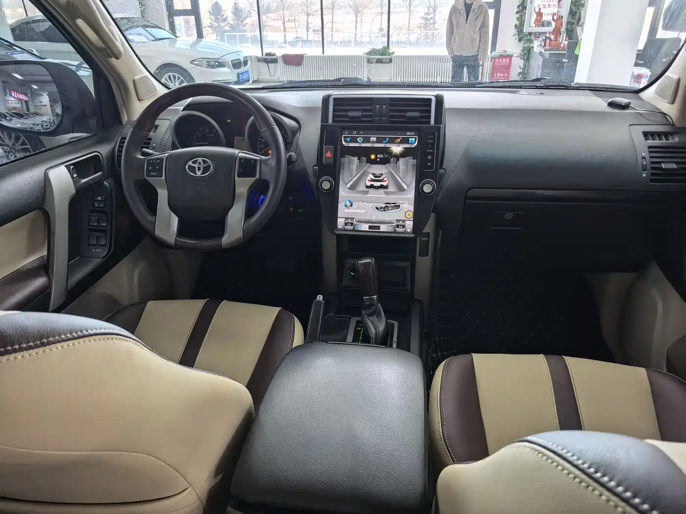 Toyota Prado (Import) 2010 2.7L Auto Luxury фото 6
