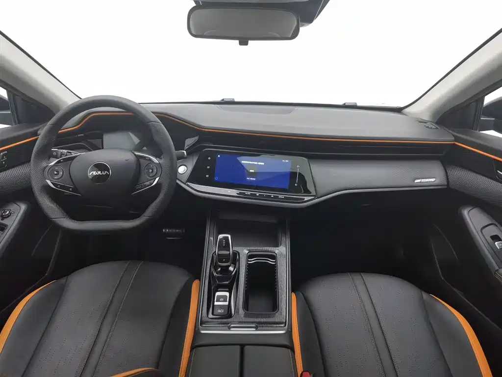 DONGFENG YI HYUN MAX