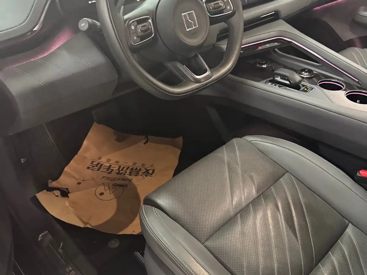 ZEEKR EXTREME KRYPTON 001