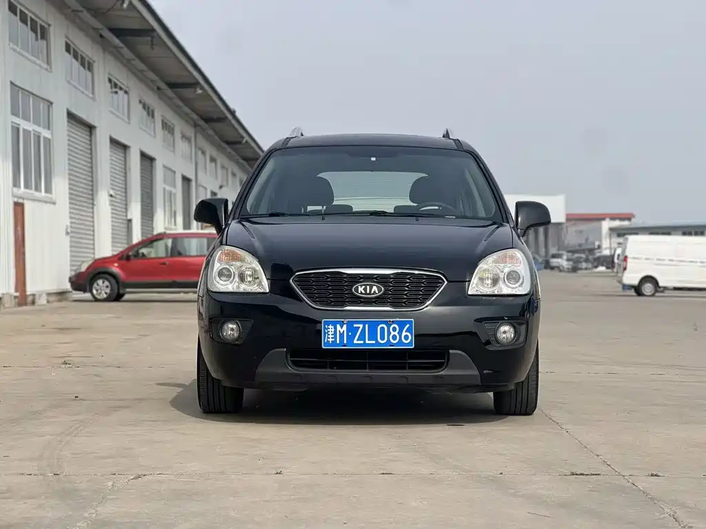 Kia Carens 2011 2011 2.0L 7-Seater Automatic Standard