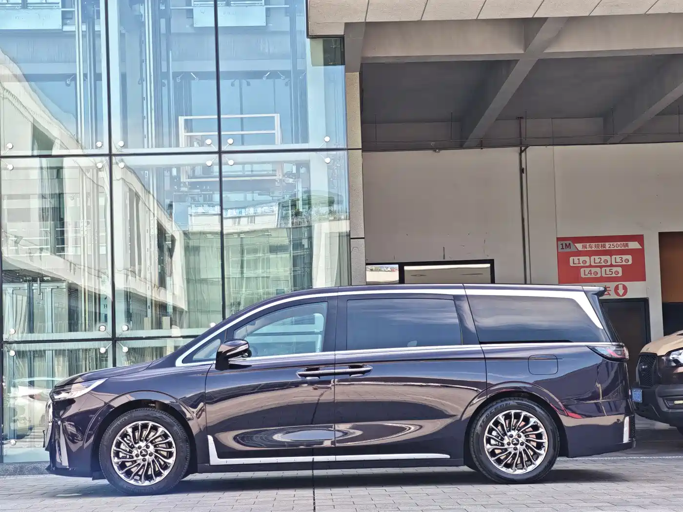 Voyah Auto Voyah Dreamer 2022 Low-carbon Dream+Smart Package фото 7