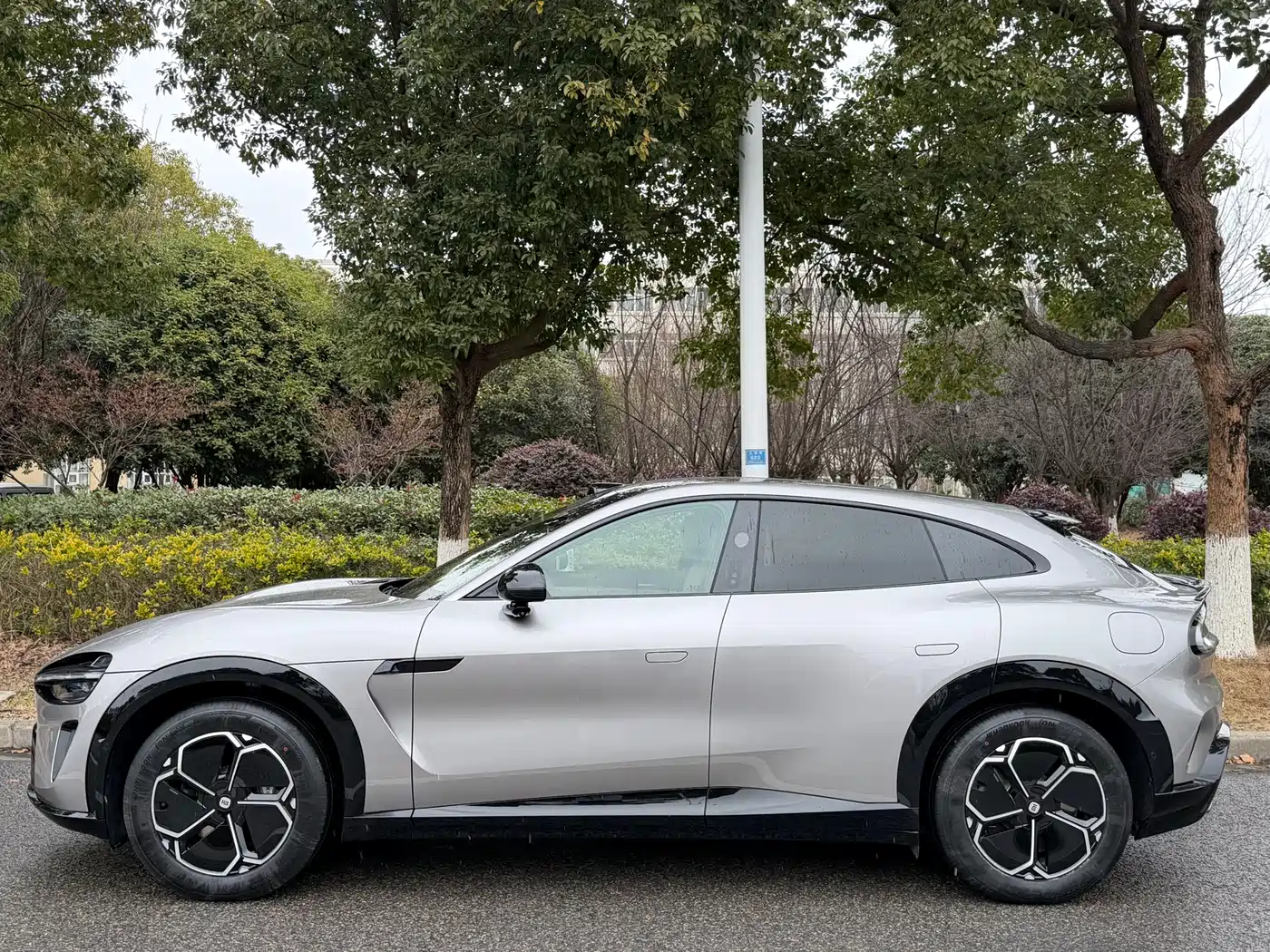 XIAOMI CAR XIAOMI YU7