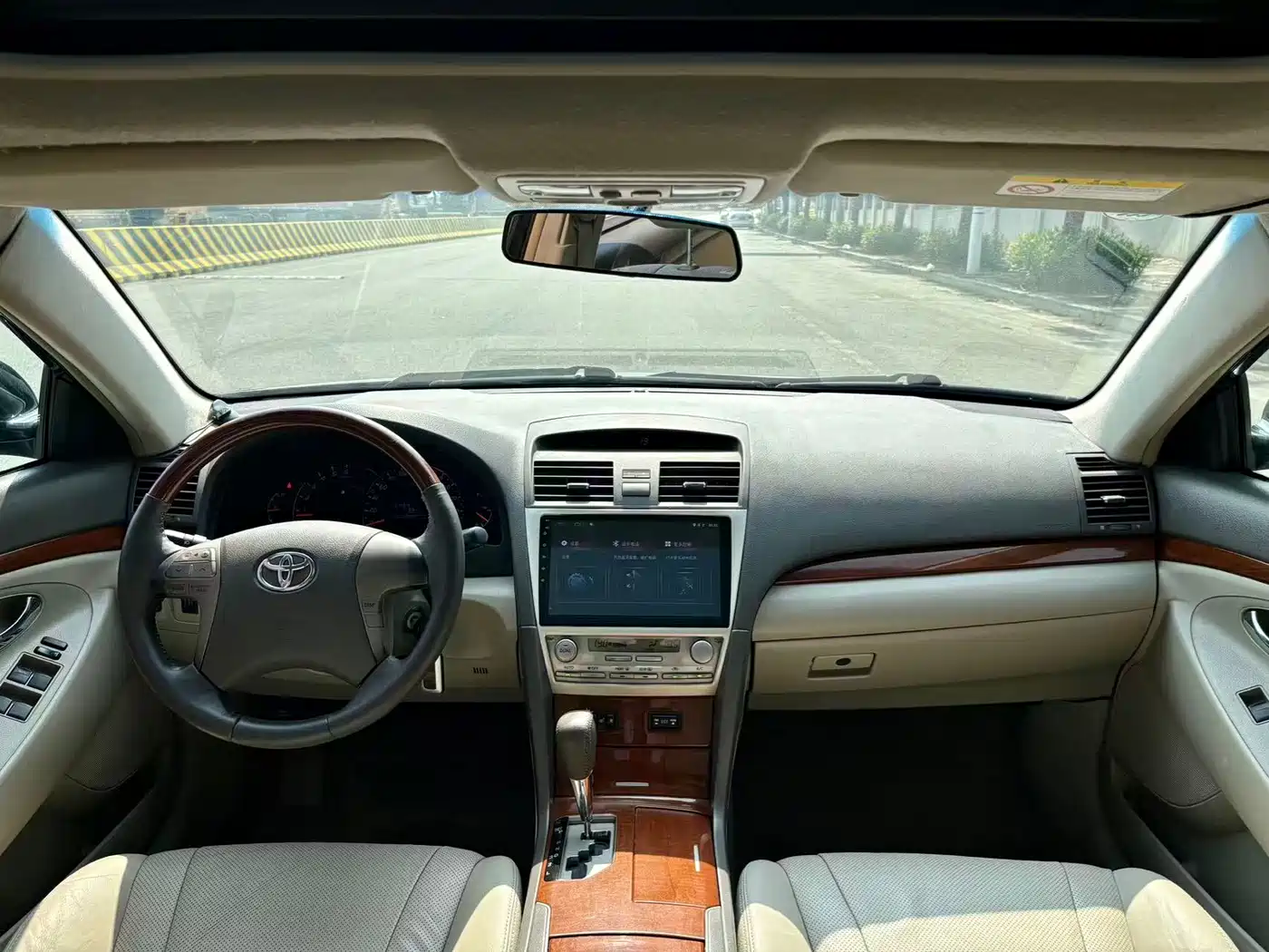 Toyota Camry 2013 200G Classic Luxury Edition фото 5