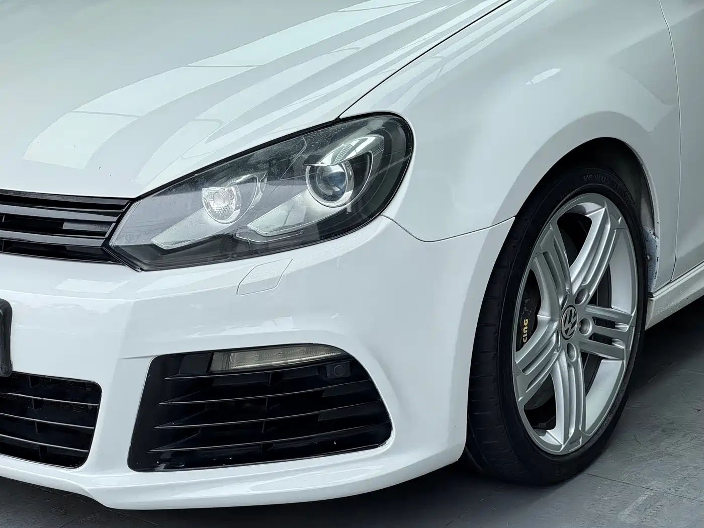 Volkswagen Golf (Import) 2011 2011 2.0TSI R