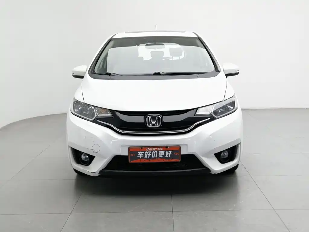 Фото 3 - Honda Fit