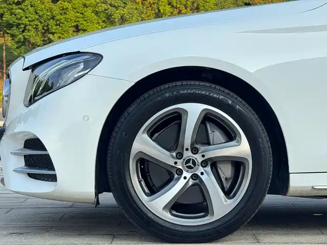Mercedes-Benz E-Class 2018 Facelift E 300 L Sport Fashion — фото 5