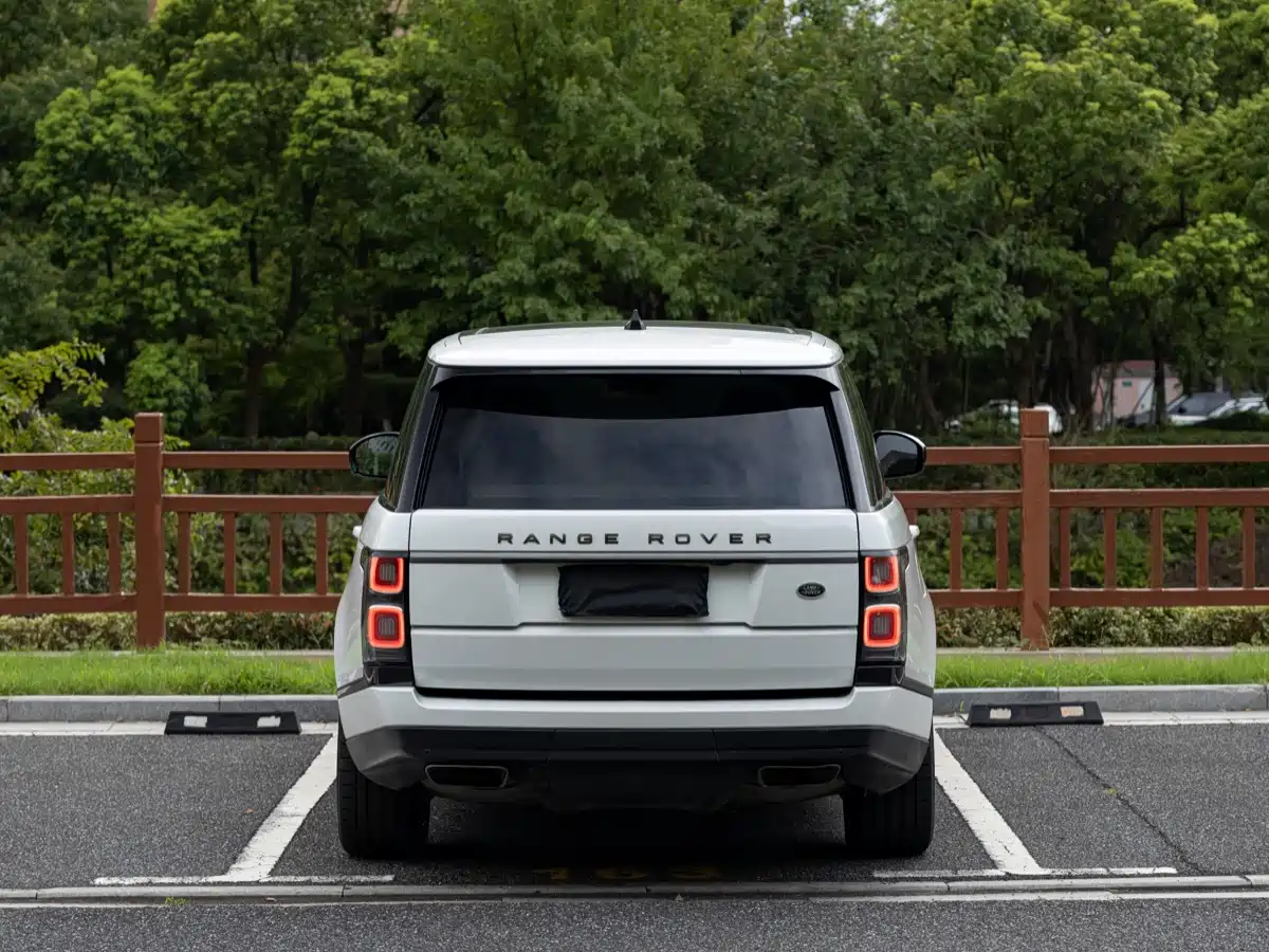 Фото 8 - Land Rover Range Rover