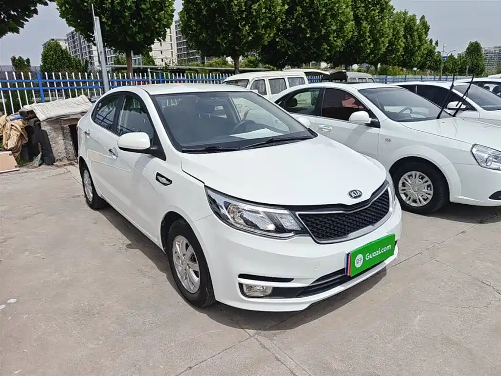 KIA K2
