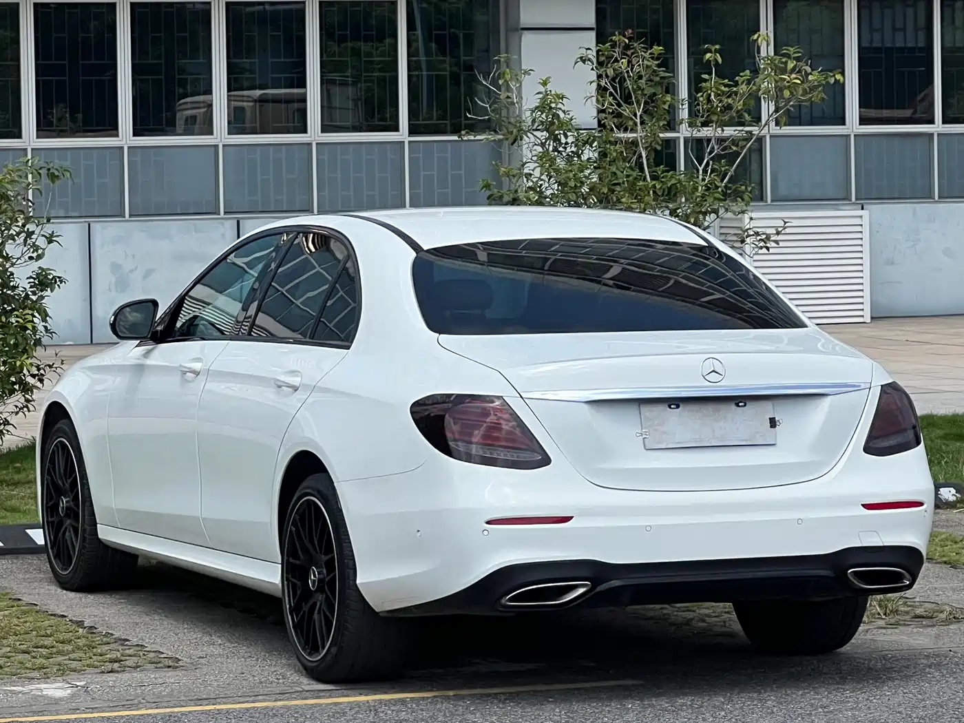 Фото 6 - Mercedes-Benz E-Class