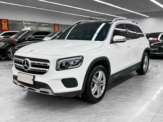 Mercedes-Benz GLB 2023
