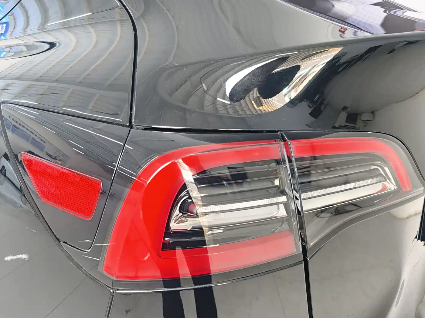 Фото 20 - Tesla Model Y