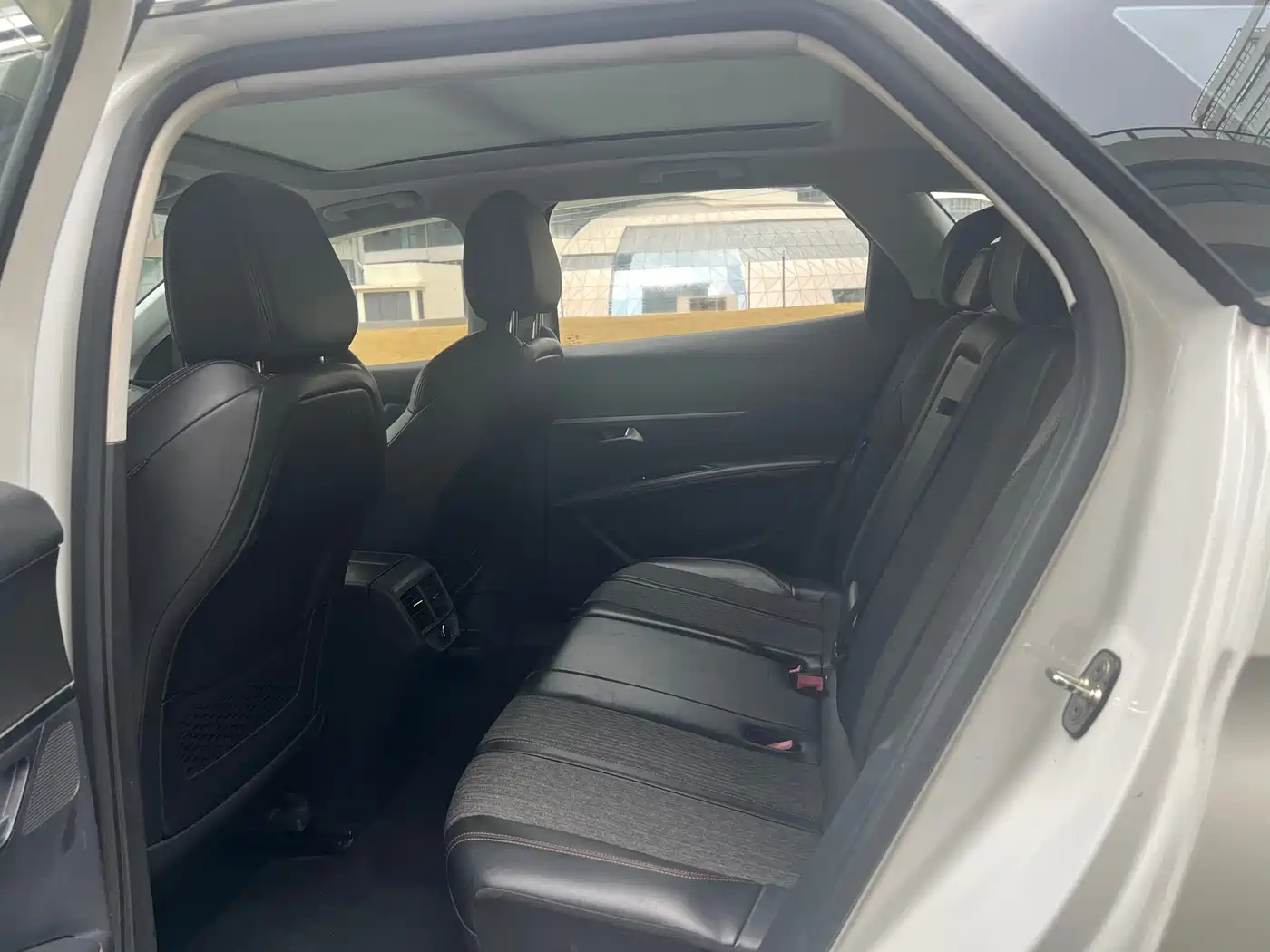 Peugeot 4008 2017 350THP Elite Edition фото 8