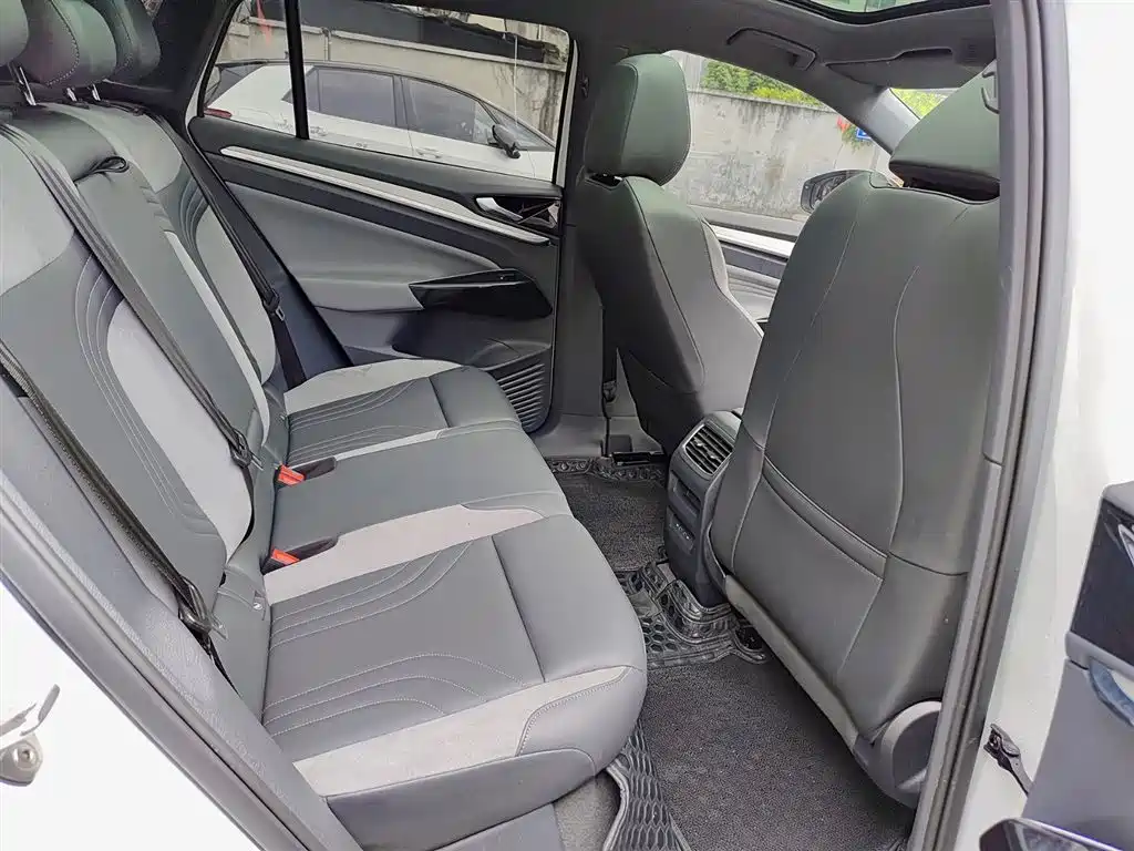 Volkswagen ID.4 CROZZ 2021 Nightfall Launch FWD Edition фото 11