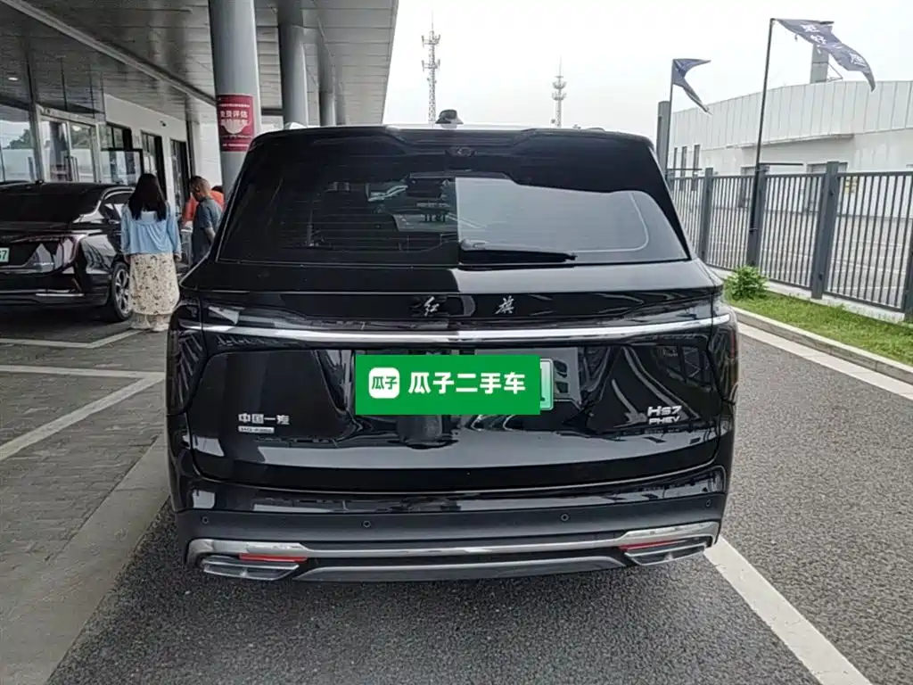 Hongqi HS7 PHEV 2024 2.0T PHEV 4WD Flagship Edition 6-seater фото 10