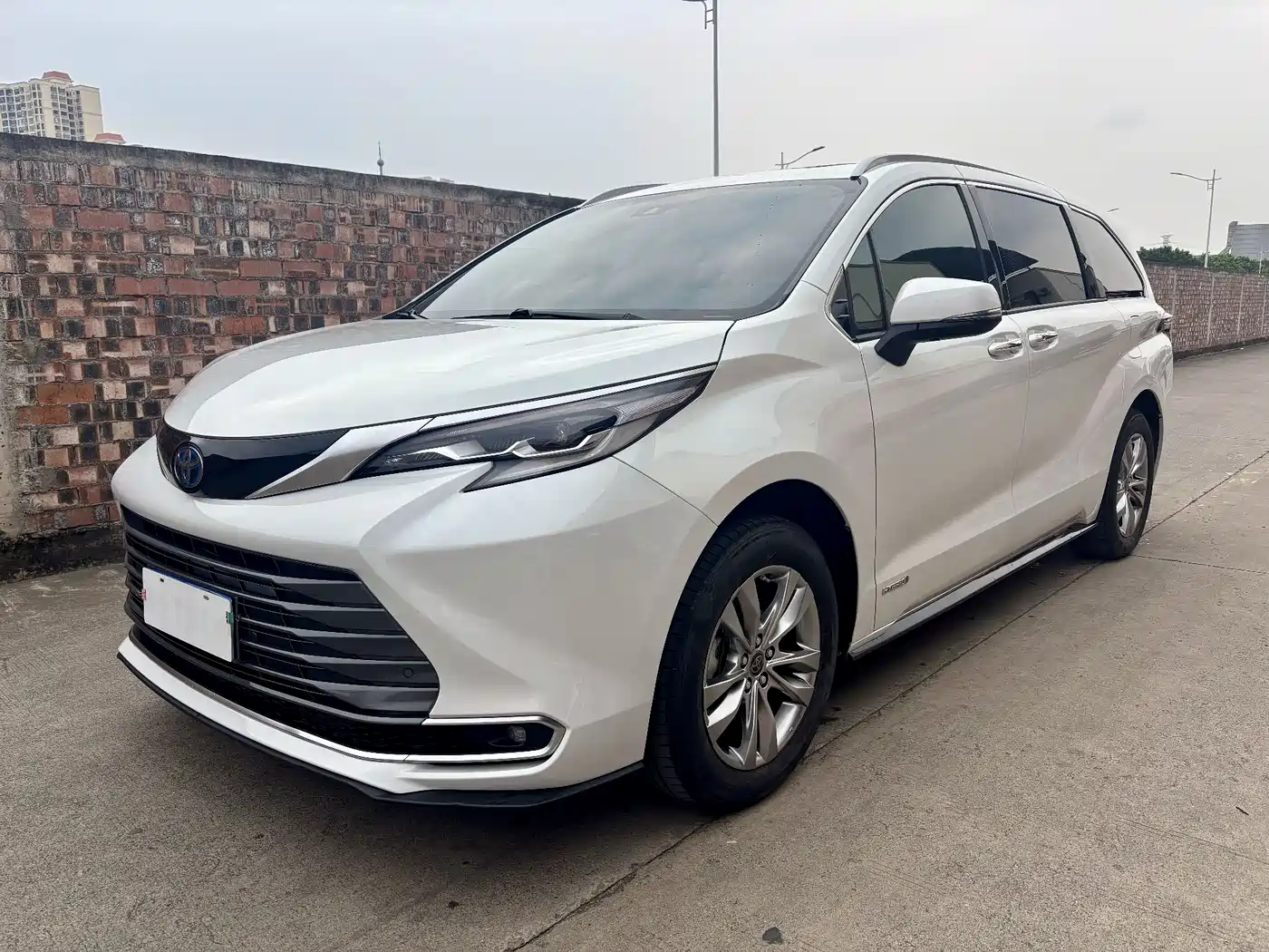 Toyota Sienna 2021 2.5L Hybrid Premium Edition