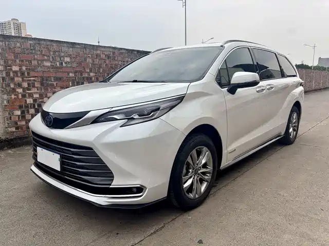 Toyota Sienna 2021 2.5L Hybrid Premium Edition