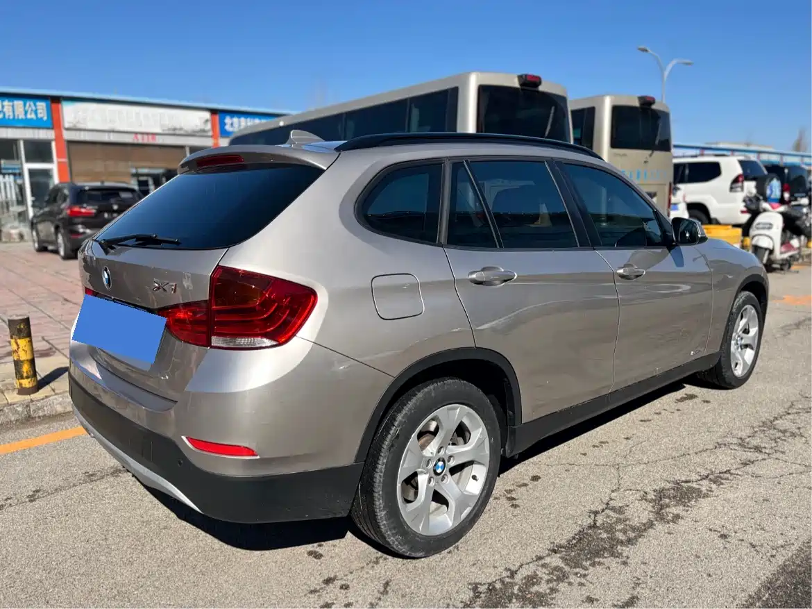 BMW X1 (Import) 2012 sDrive18i Luxury фото 4