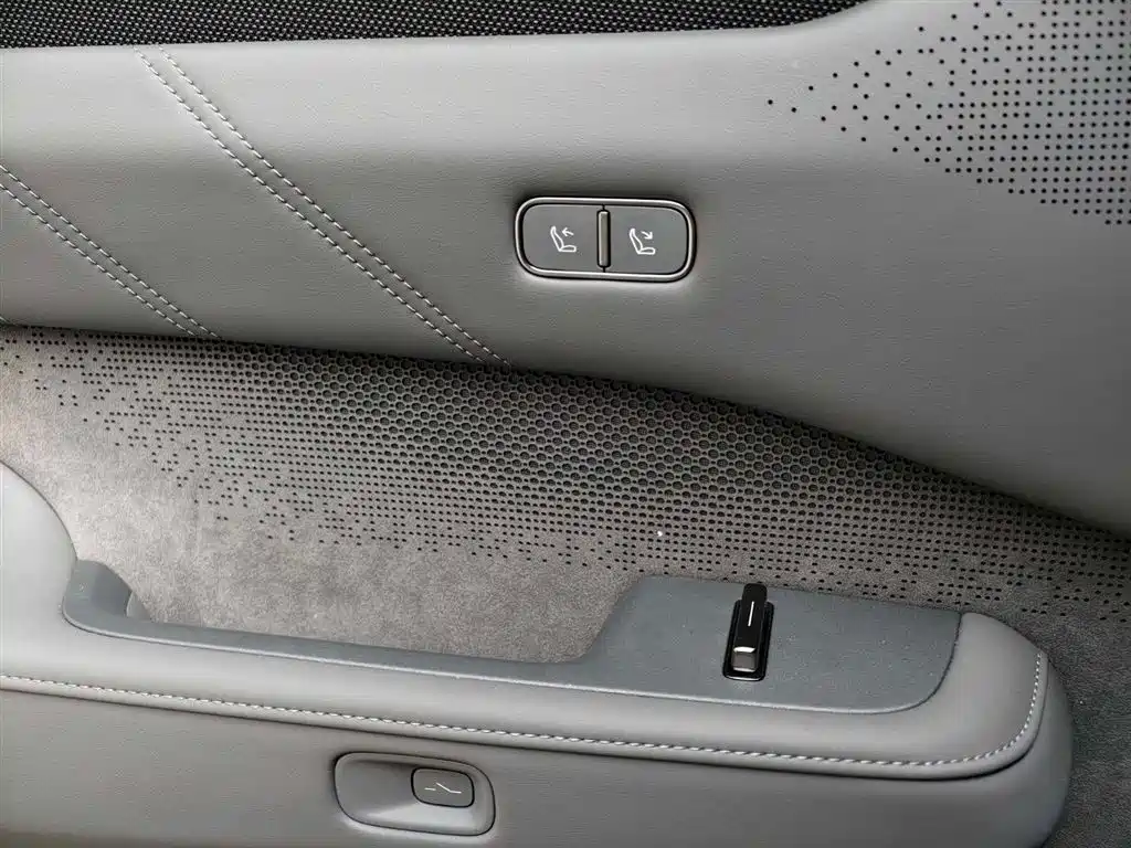 ZEEKR EXTREME KRYPTON 001