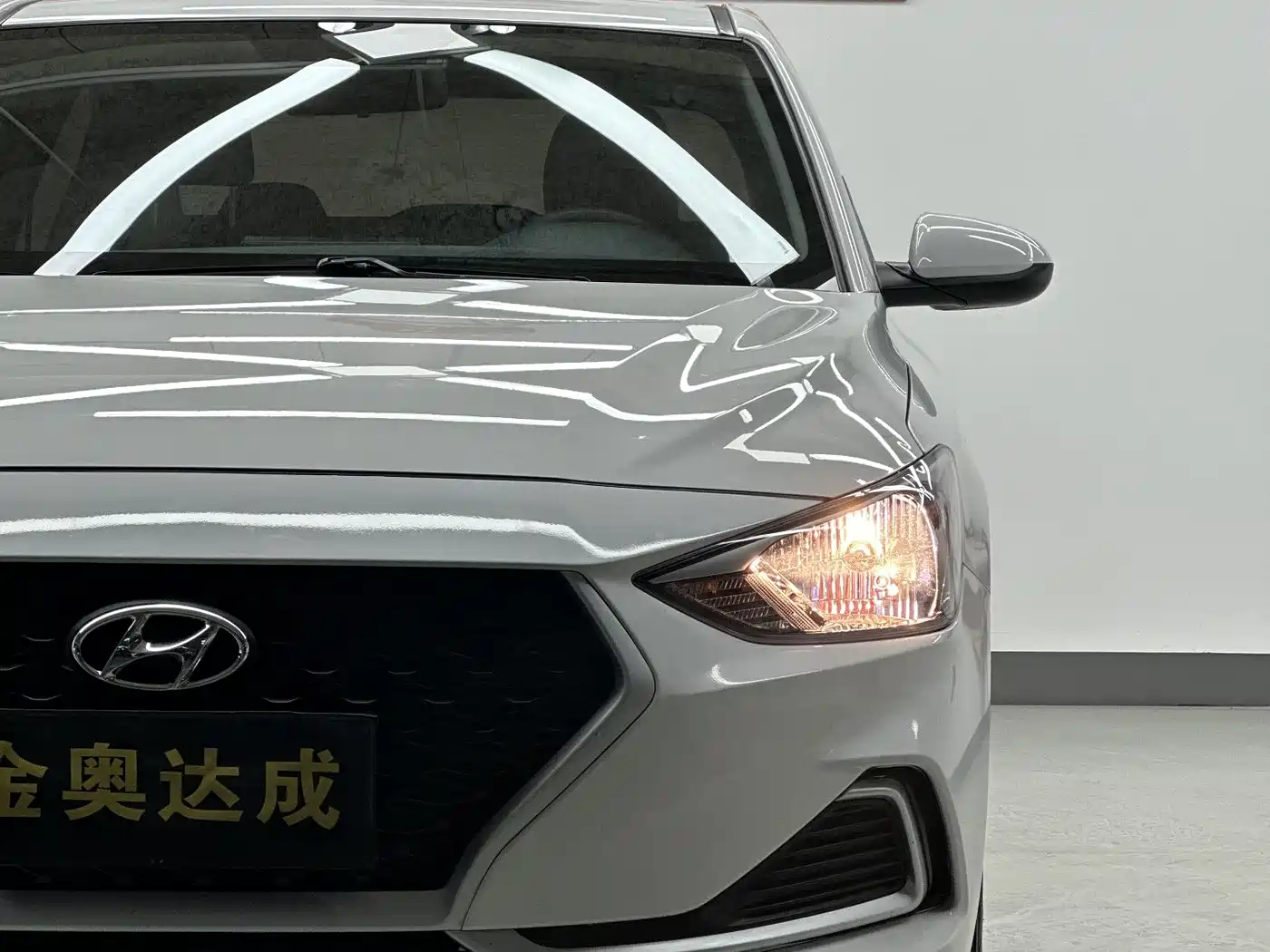 Hyundai Elantra 2020 1.6L Auto GL Pleasing Edition фото 9