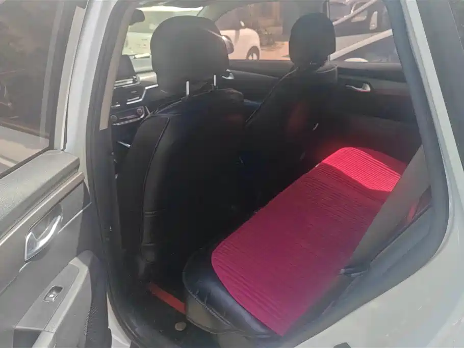 Kia Sportage 2019 2.0L Automatic Smart Luxury Edition фото 11