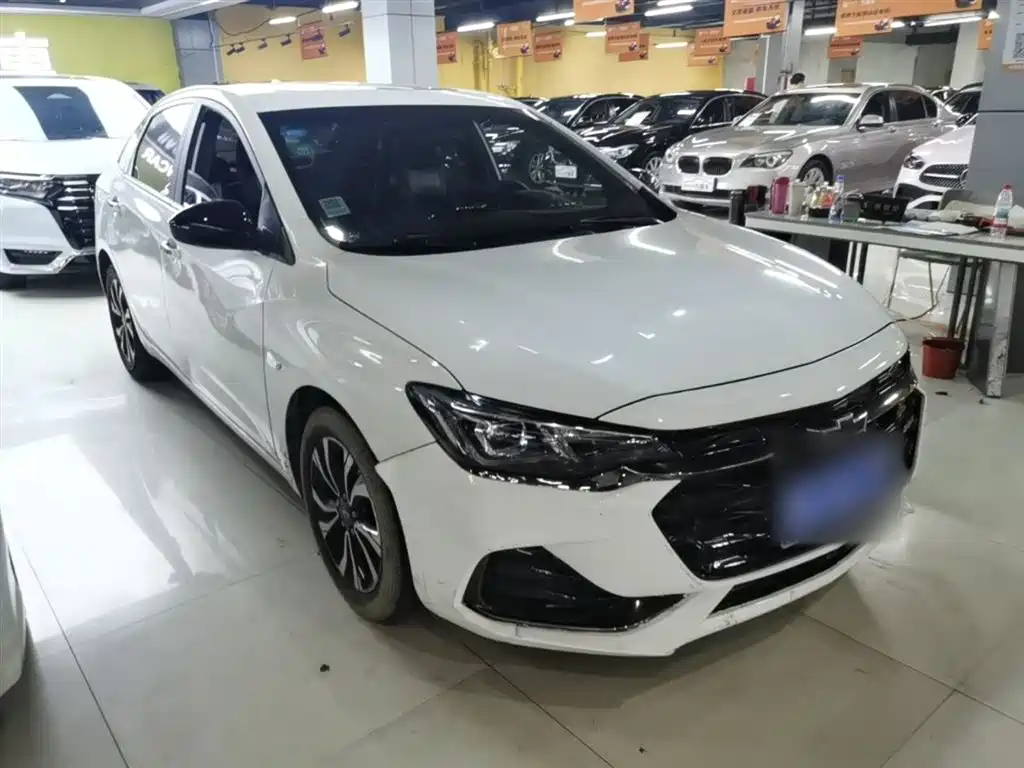 Chevrolet Monza 2019 RS 330T Auto Smooth Edition China VI фото 4