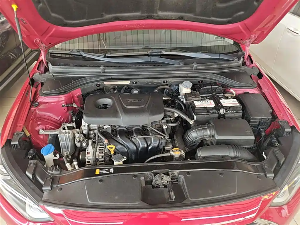 Hyundai Elantra 2016 Model 1.6L Automatic Smart Elite фото 20